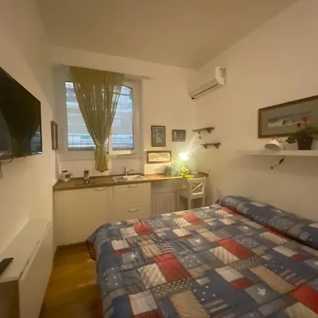 Appartement Piccolo E Indipendente A Garbatella *